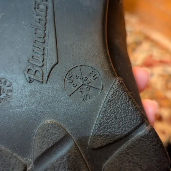 Blundstone black leather Chelsea boots 9.5 - Picture 6 of 6